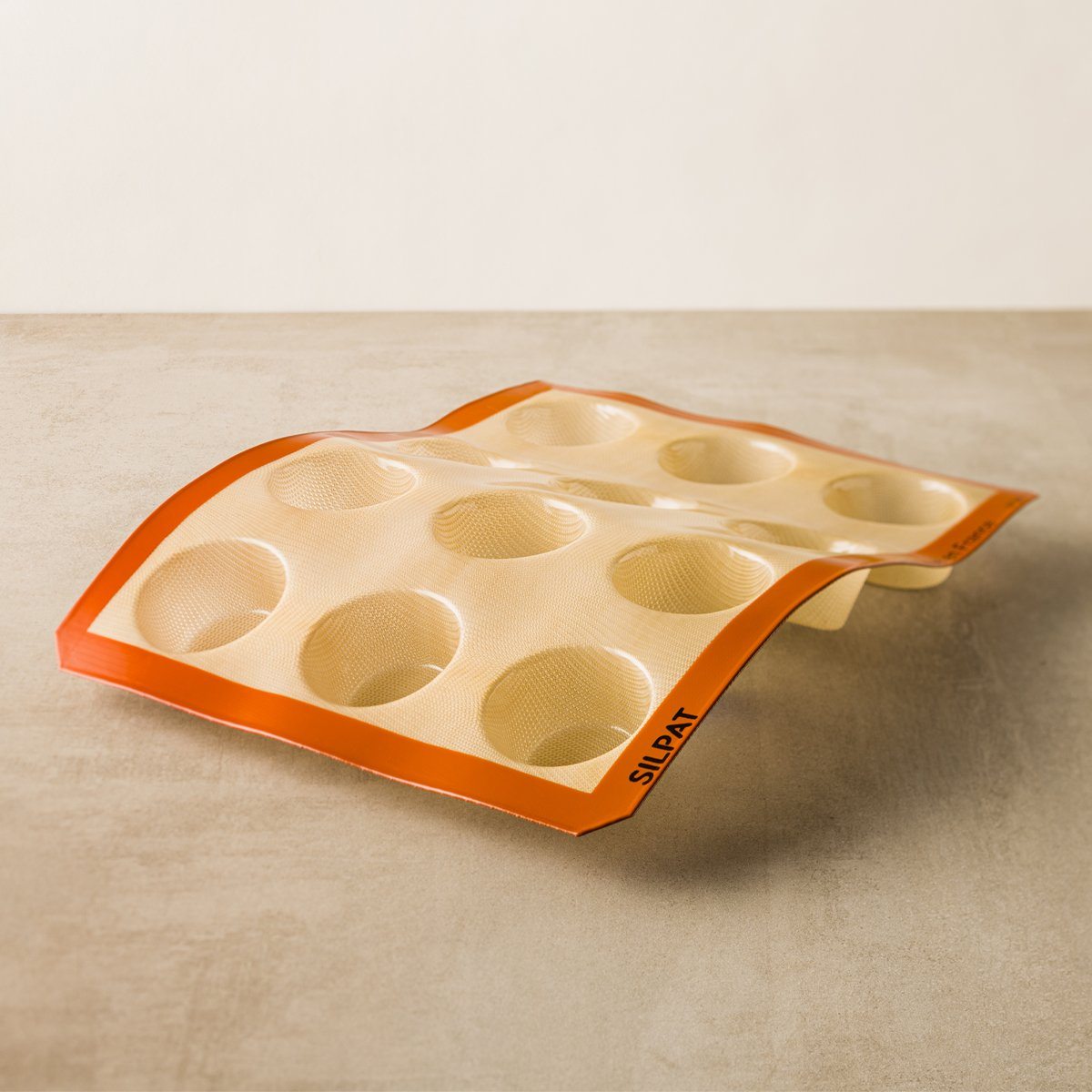  Silpat Perfect Muffin Mold: Home & Kitchen